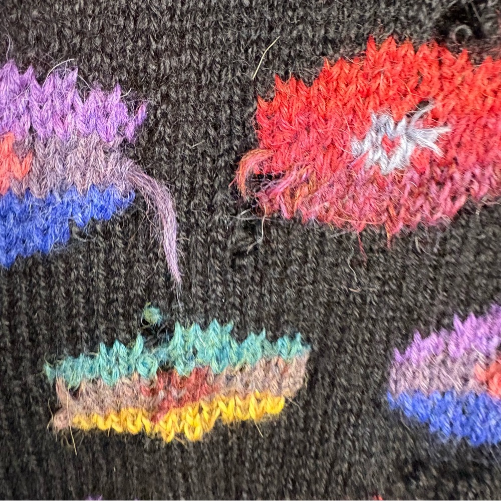 Vintage Peruvian Connection Sweater Womens Large Black Bright Floral *Flawed - Picture 15 of 15